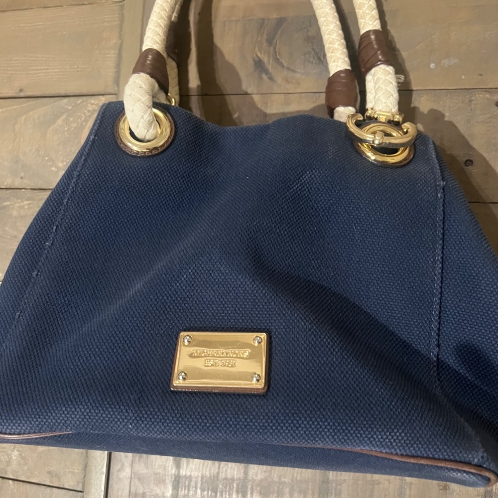 Michael Kors Nautical purse - Picture 3 of 4